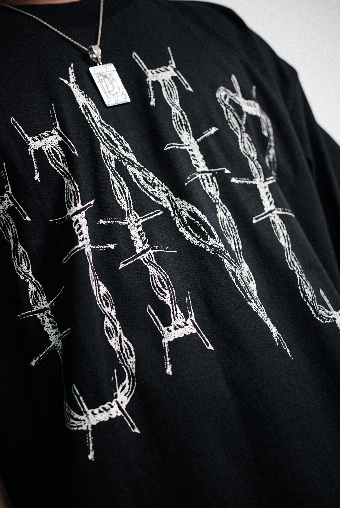 PREMIUM CREWNECK SHIRT™ - BARBED WIRE ARC - BLACK